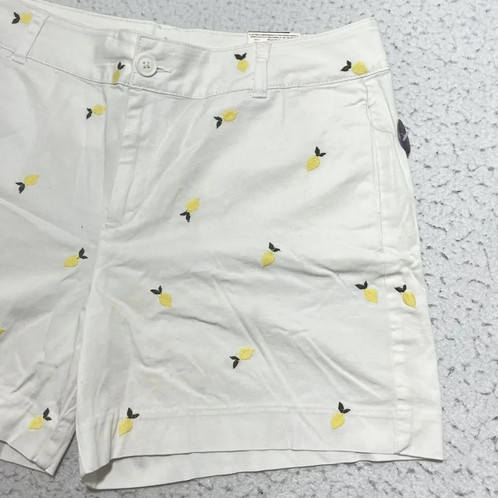 St. John's Bay Women's 14 White Yellow Lemon Pattern 5" Inseam Flat Front Shorts - Picture 3 of 12